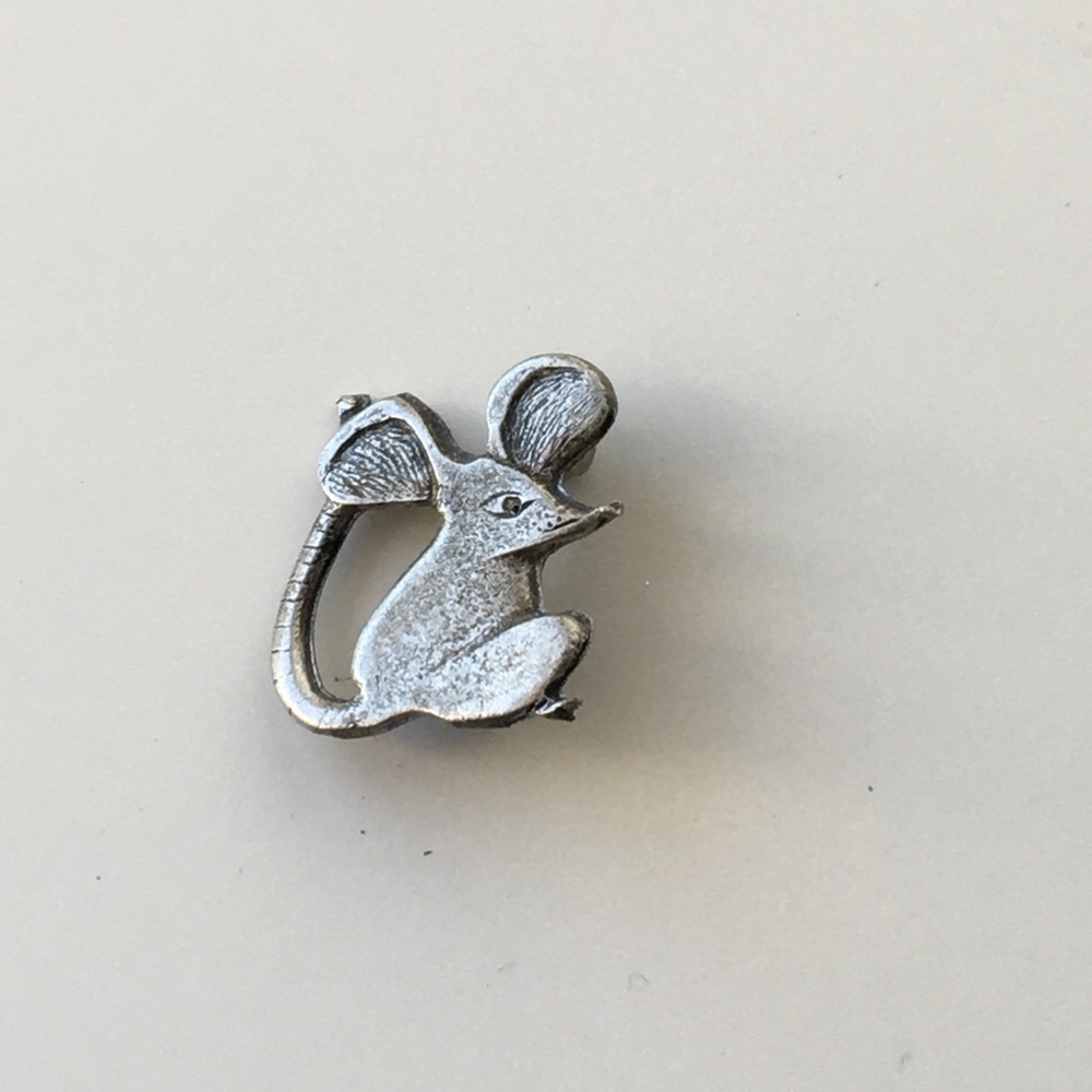 Cute Mouse Pin / Brooch